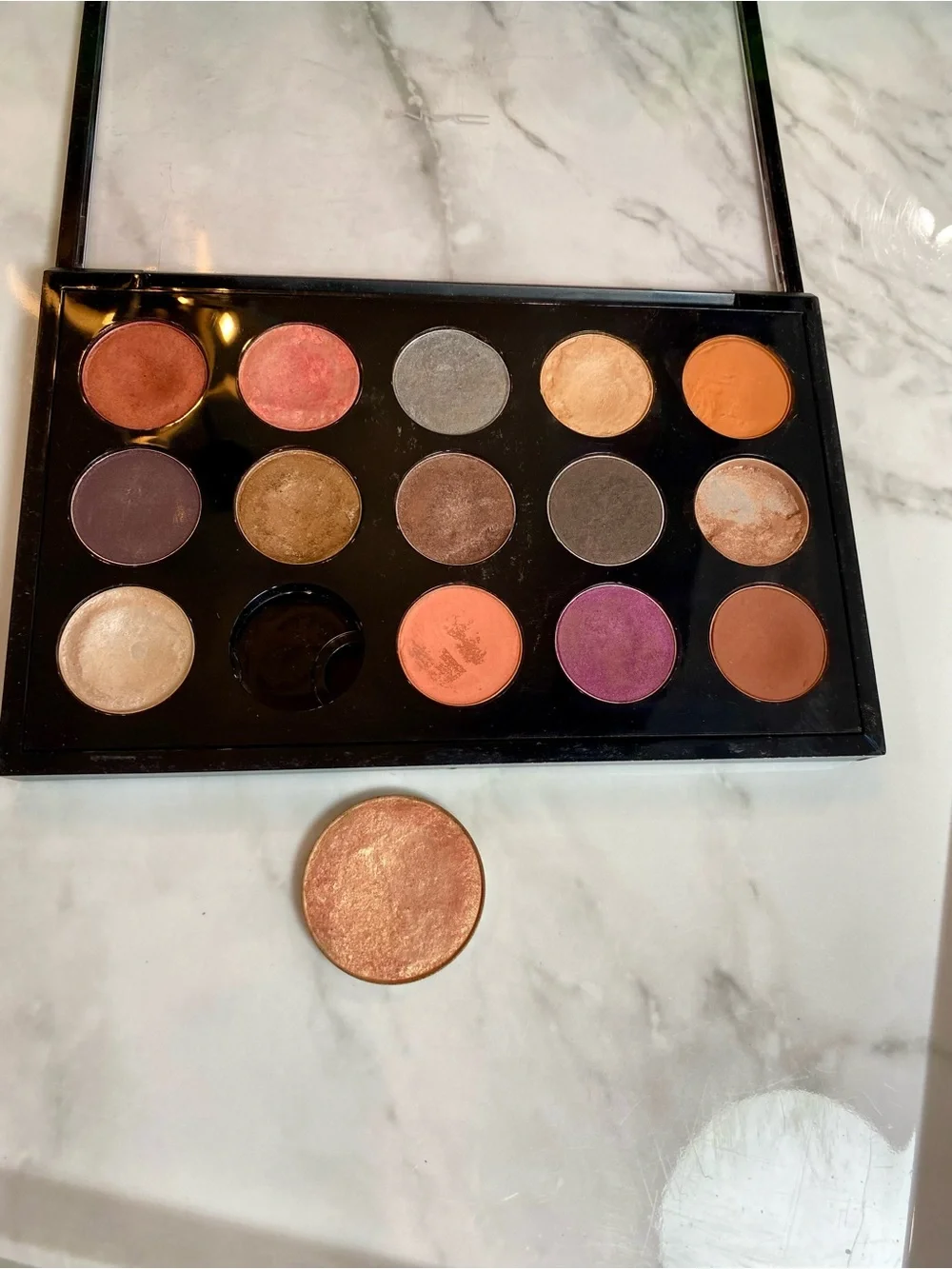 MAC Cosmetics Built From Scratch Customizable Pro Pallet & 1 Free Highlighter